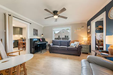 Living - 1416 N Kenilworth Ave, Appleton, WI 54911 photo 4 of 4