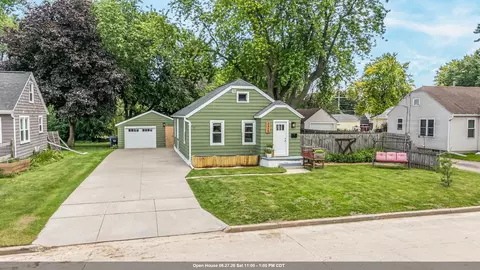 1416 N Kenilworth Ave, Appleton, WI 54911