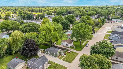 View/Area - 1416 N Kenilworth Ave, Appleton, WI 54911 photo 2 of 6