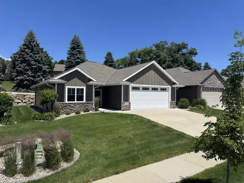 3346 Stone Ridge Dr #13, Green Bay, WI 54313
