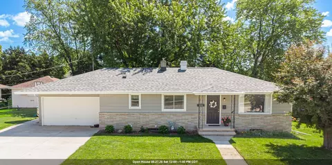 2514 N Owaissa St, Appleton, WI 54911