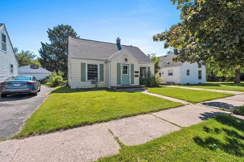 Exterior - 2214 N Division St, Appleton, WI 54911 photo 6 of 13