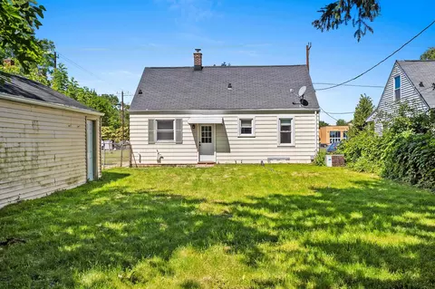 Exterior - 2214 N Division St, Appleton, WI 54911 photo 10 of 13