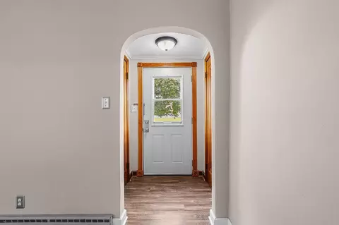 Entry Way - 2214 N Division St, Appleton, WI 54911 photo 2 of 4