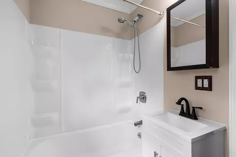 Bath - 2214 N Division St, Appleton, WI 54911 photo 2 of 5