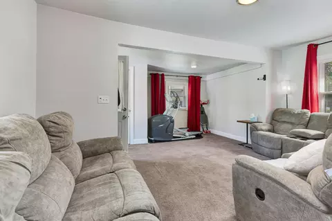 Living - 707 E Dall St, Appleton, WI 54911 photo 2 of 2