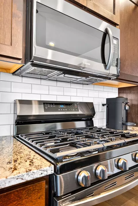 Kitchen - 3411 E Aquamarine Ave, Appleton, WI 54913 photo 4 of 4