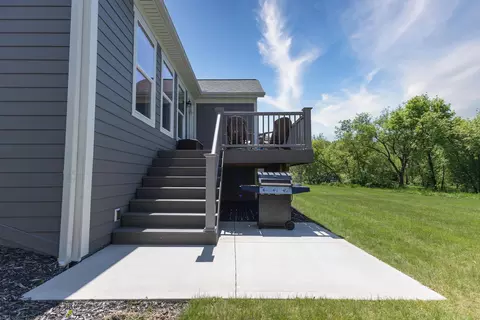 Exterior - 2263 E Baldeagle Dr, Appleton, WI 54913 photo 5 of 12