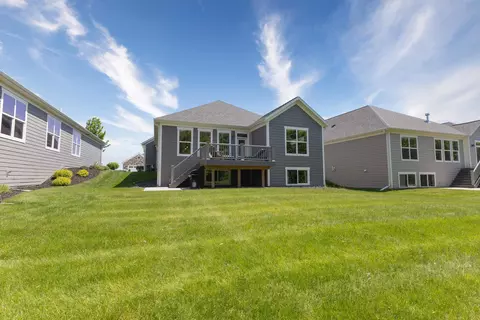Exterior - 2263 E Baldeagle Dr, Appleton, WI 54913 photo 6 of 12