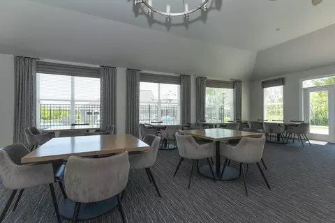 Dining - 2263 E Baldeagle Dr, Appleton, WI 54913 photo 4 of 6