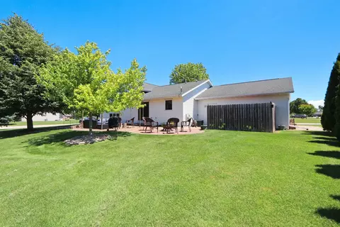 Exterior - n9443 Handel Drive, Appleton, WI 54915 photo 10 of 18