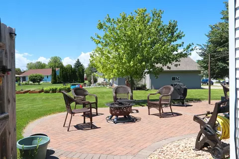 Exterior - n9443 Handel Drive, Appleton, WI 54915 photo 15 of 18