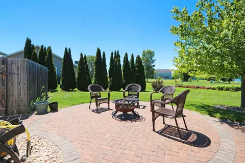 Exterior - n9443 Handel Drive, Appleton, WI 54915 photo 6 of 18