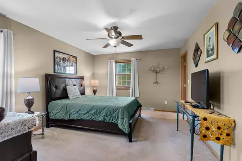 Bedroom - n9443 Handel Drive, Appleton, WI 54915 photo 2 of 8