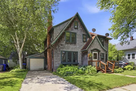 109 E Roosevelt St, Appleton, WI 54911