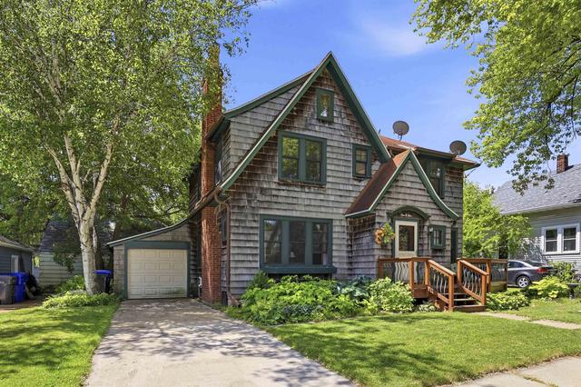 109 E Roosevelt St, Appleton, WI 54911