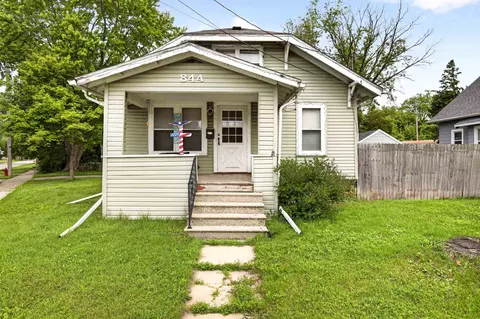 844 Appleton Rd, Menasha, WI 54952