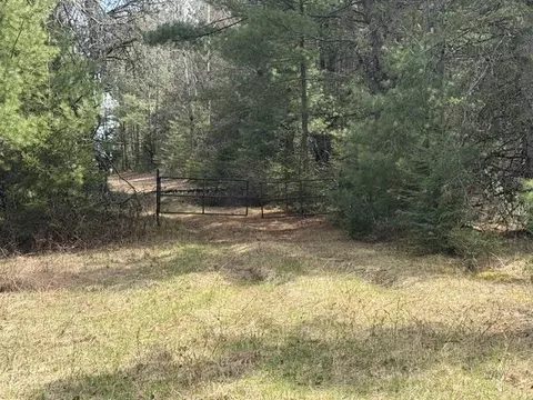 Hatalak Drive, Pembine, WI 54156