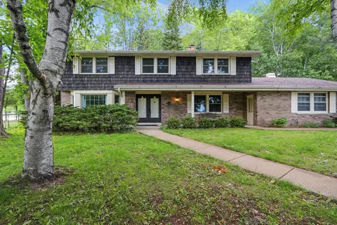 535 Avon Ct, Green Bay, WI 54302