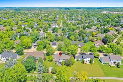 View/Area - 421 E Sheffield Ln, Appleton, WI 54913 photo 8 of 10