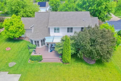 Exterior - 421 E Sheffield Ln, Appleton, WI 54913 photo 17 of 18