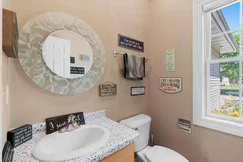 Bath - 421 E Sheffield Ln, Appleton, WI 54913 photo 1 of 5