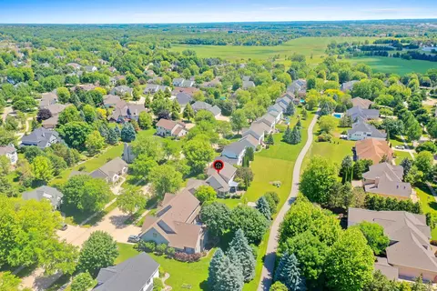 View/Area - 421 E Sheffield Ln, Appleton, WI 54913 photo 9 of 10