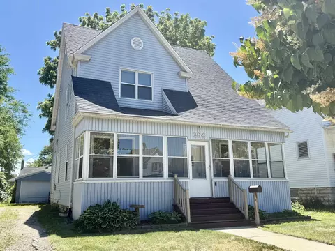 284 4th St, Fond Du Lac, WI 54935