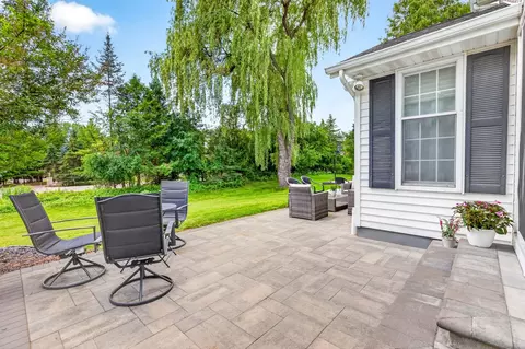 Exterior - 27 Lamplighter Ct, Appleton, WI 54914 photo 9 of 9