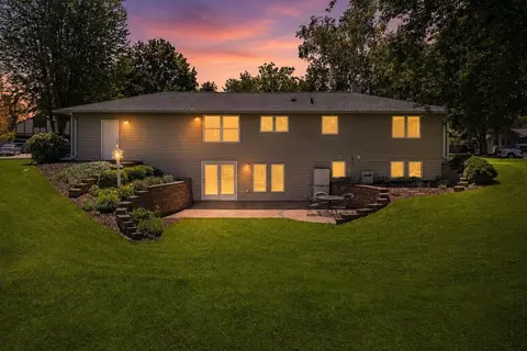 2758 Otto Ct, Green Bay, WI 54313