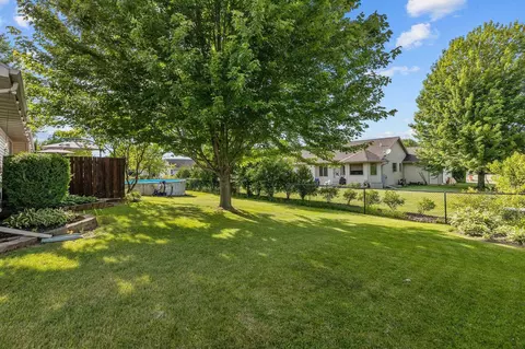 Exterior - w5546 Mutzy Way, Appleton, WI 54915 photo 10 of 16