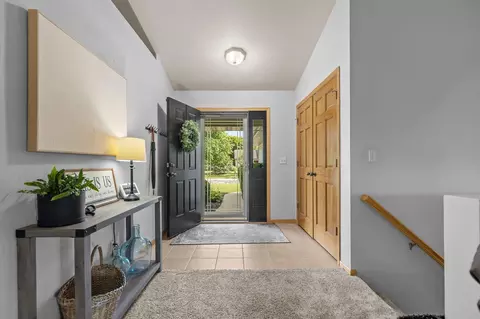 Entry Way - w5546 Mutzy Way, Appleton, WI 54915 photo 2 of 2