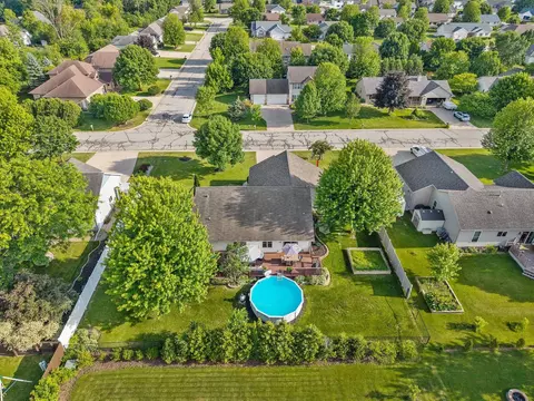 View/Area - w5546 Mutzy Way, Appleton, WI 54915 photo 2 of 6