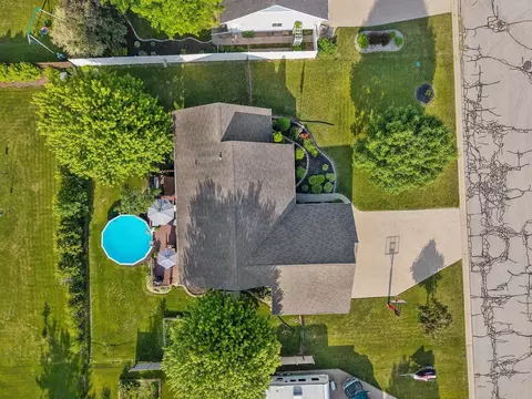 View/Area - w5546 Mutzy Way, Appleton, WI 54915 photo 1 of 6