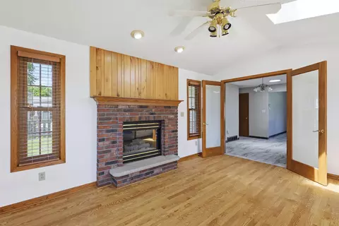 Living - 3517 W Florida Ave, Appleton, WI 54914 photo 5 of 6