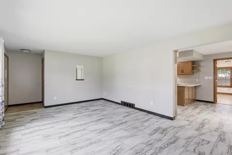 Living - 3517 W Florida Ave, Appleton, WI 54914 photo 3 of 6