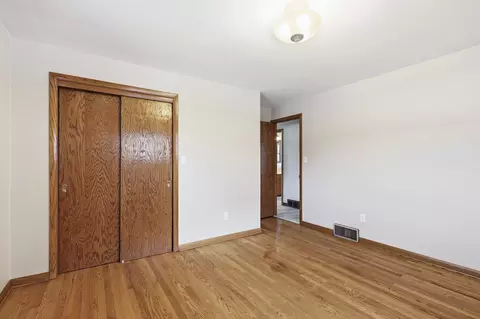Bedroom - 3517 W Florida Ave, Appleton, WI 54914 photo 4 of 6