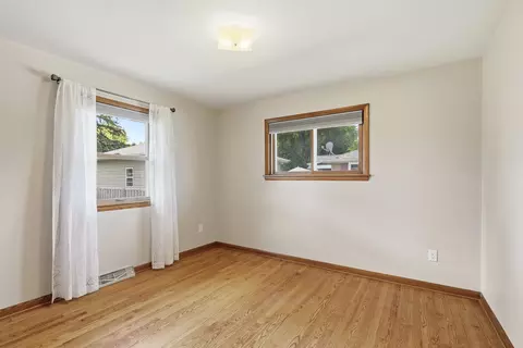 Bedroom - 3517 W Florida Ave, Appleton, WI 54914 photo 5 of 6