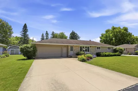 Exterior - 3517 W Florida Ave, Appleton, WI 54914 photo 2 of 6