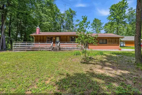 n8277 East Mecan Drive, Neshkoro, WI 54960