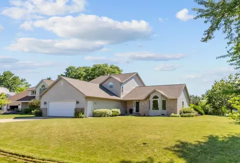 3040 Park Lawn Ct, Appleton, WI 54911