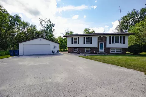 w8107 West Clark Road, Oakfield, WI 53065