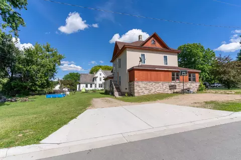 304 E 4th St, Manawa, WI 54949 photo 3