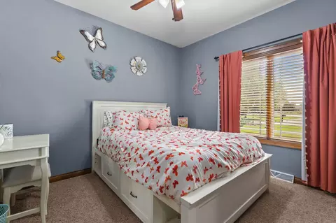 Bedroom - n9197 Jonsch Drive, Appleton, WI 54915 photo 4 of 6