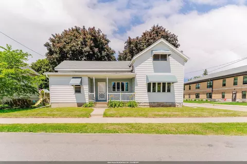 234 W 18th Ave, Oshkosh, WI 54902
