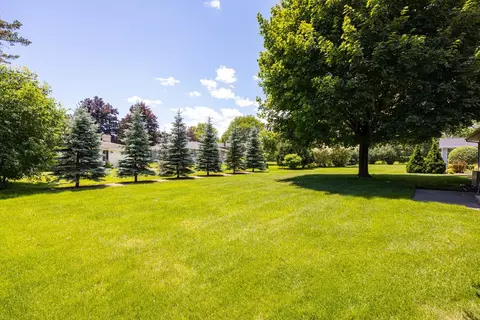 Exterior - 931 E Sunset Ave, Appleton, WI 54911 photo 7 of 8