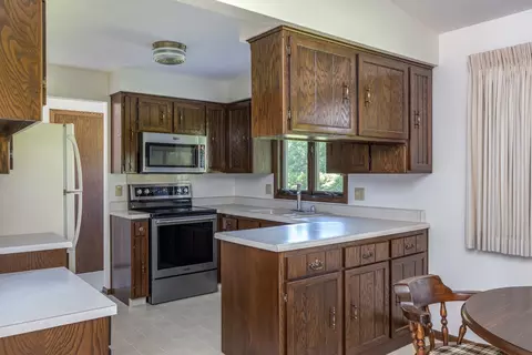 Kitchen - 931 E Sunset Ave, Appleton, WI 54911 photo 3 of 3