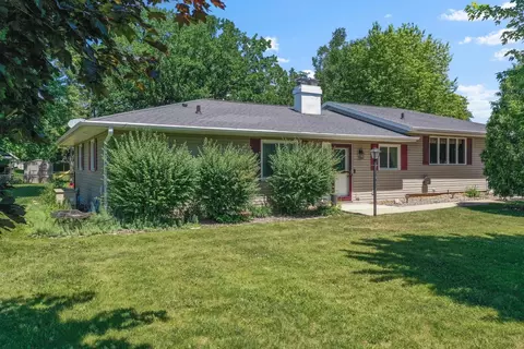 3112 Sheldon Dr, Oshkosh, WI 54904