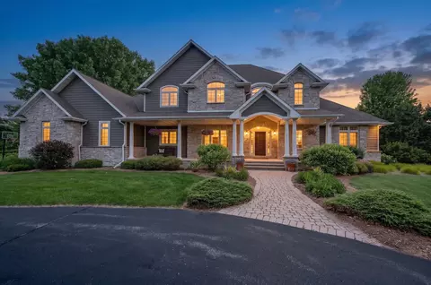 3580 Meadow Sound Dr, De Pere, WI 54115