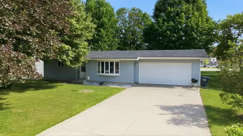 281 Kleeman Ct, Shawano, WI 54166